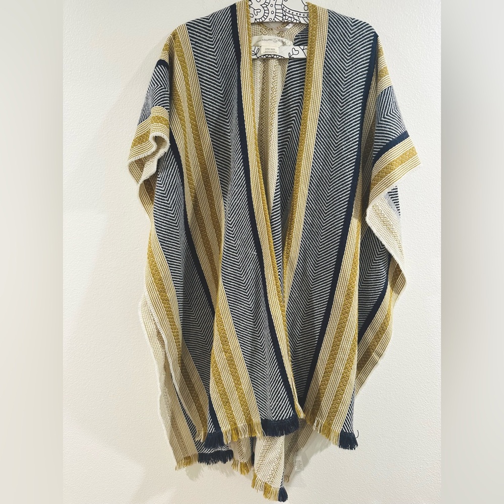 Treasure & Bond Women's Multicolor Striped Fringe Poncho from Nordstrom One Size